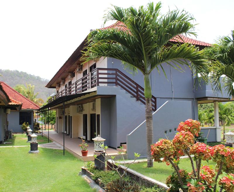 Aman Gati Hotel Lakey image