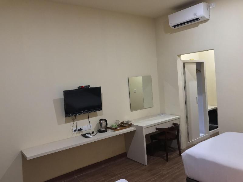Aman Gati Hotel Lakey image