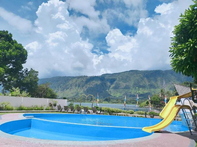 Zoe's Paradise Waterfront Hotel image