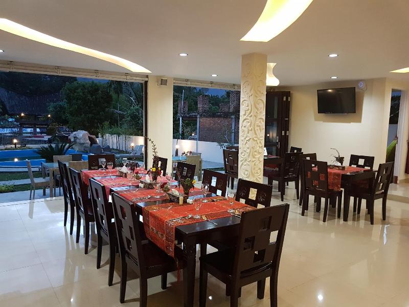 Zoe's Paradise Waterfront Hotel image
