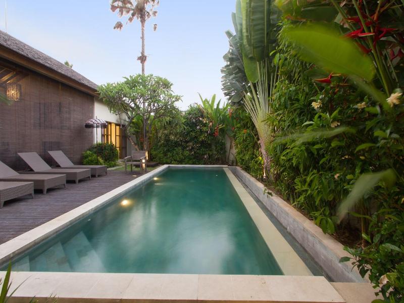 Echo Beach Villa & Apartment image