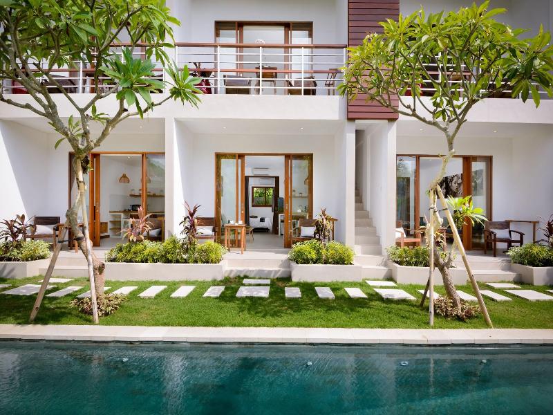 Echo Beach Villa & Apartment image