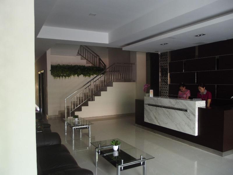 Manado Inn Hotel image