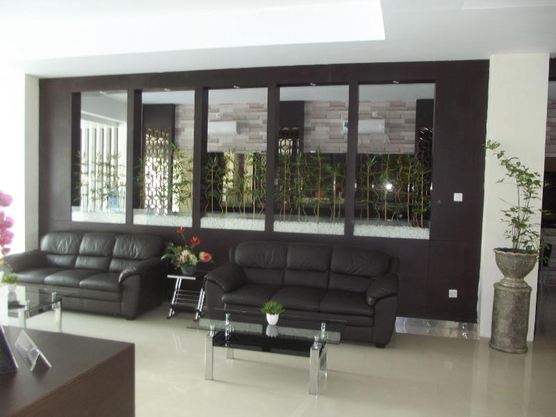 Manado Inn Hotel image