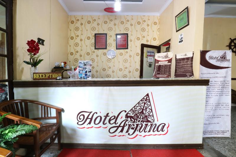 Hotel Arjuna by ZUZU