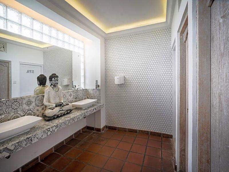 Casa Asia image