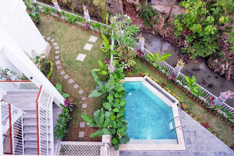 The Sloth Bali image