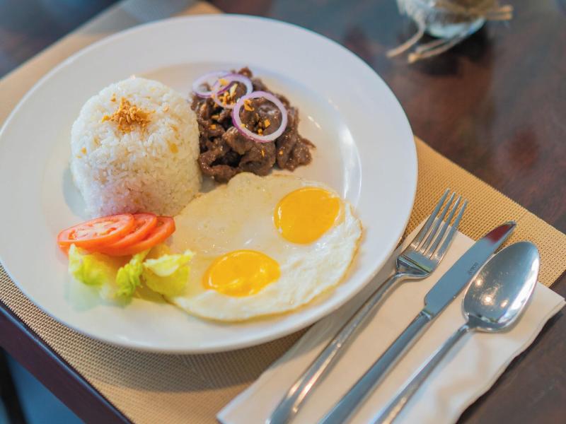 Charlie's El Nido