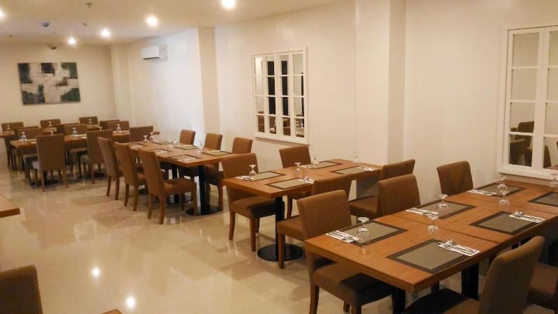 Top Star Hotel Oton image