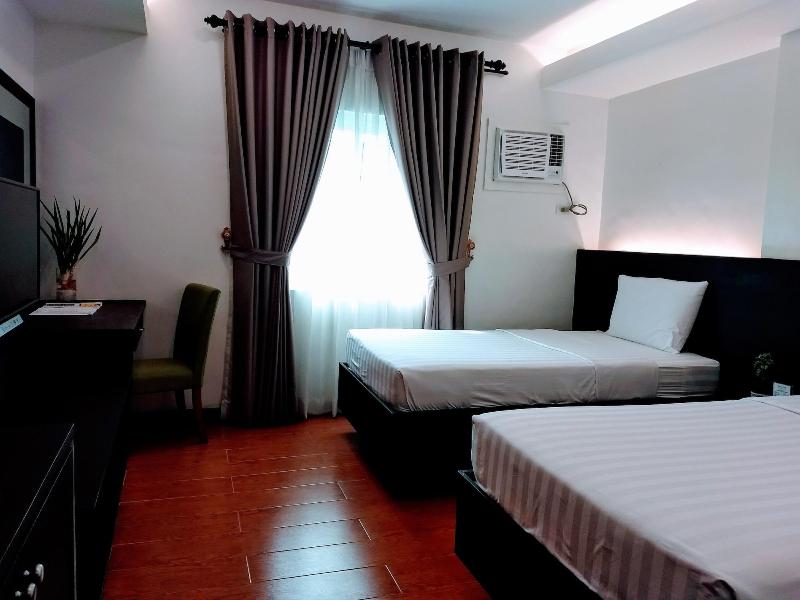 Top Star Hotel Oton image