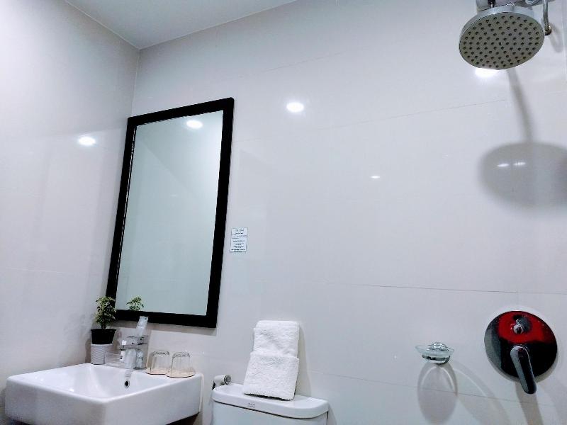 Top Star Hotel Oton image