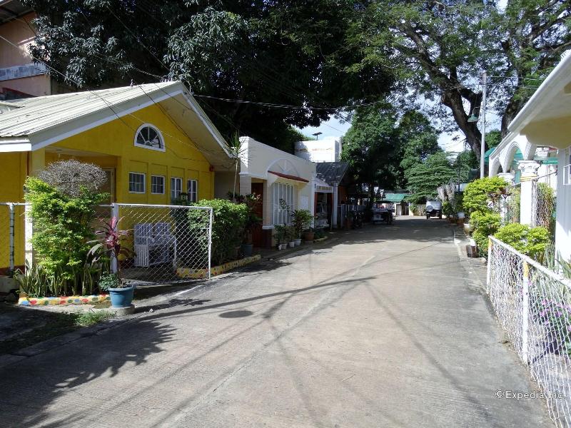 D' Lucky Garden Inn image