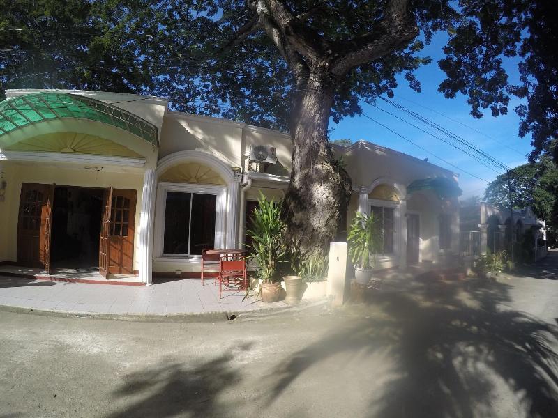 D' Lucky Garden Inn image