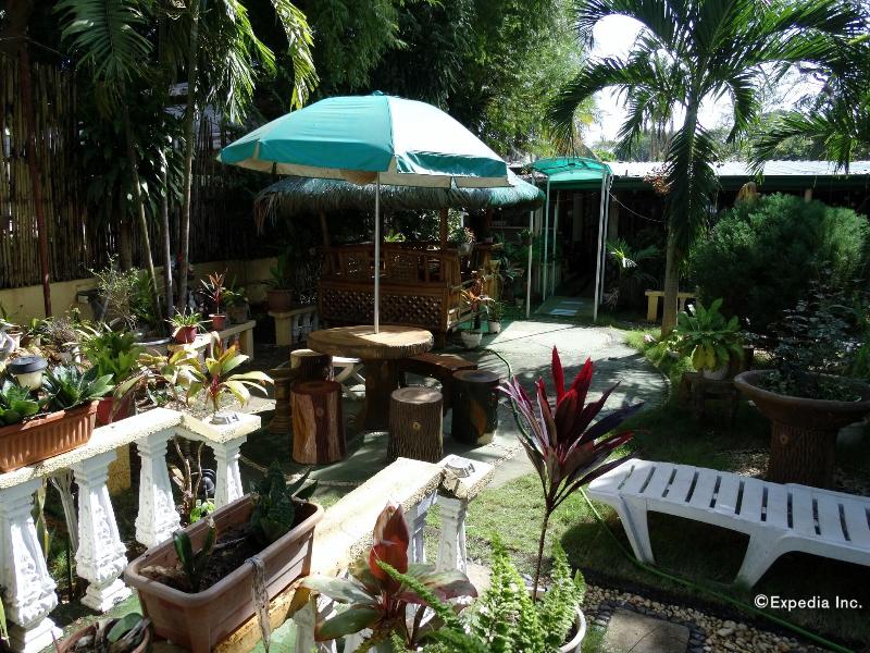 D' Lucky Garden Inn image