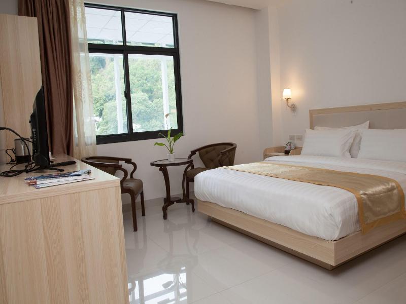 One El Nido Suite