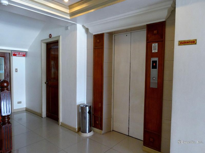 Orange Grove Hotel image