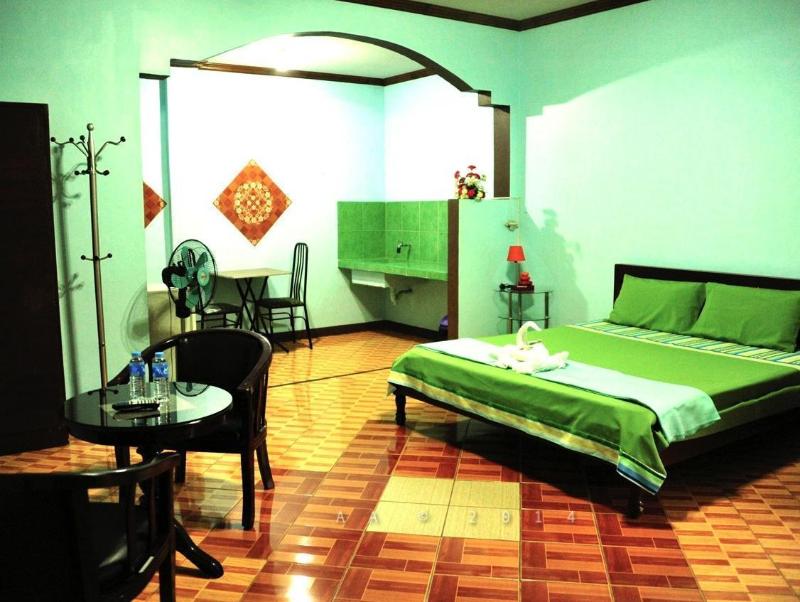 Antonio's Apartelle & Suites image