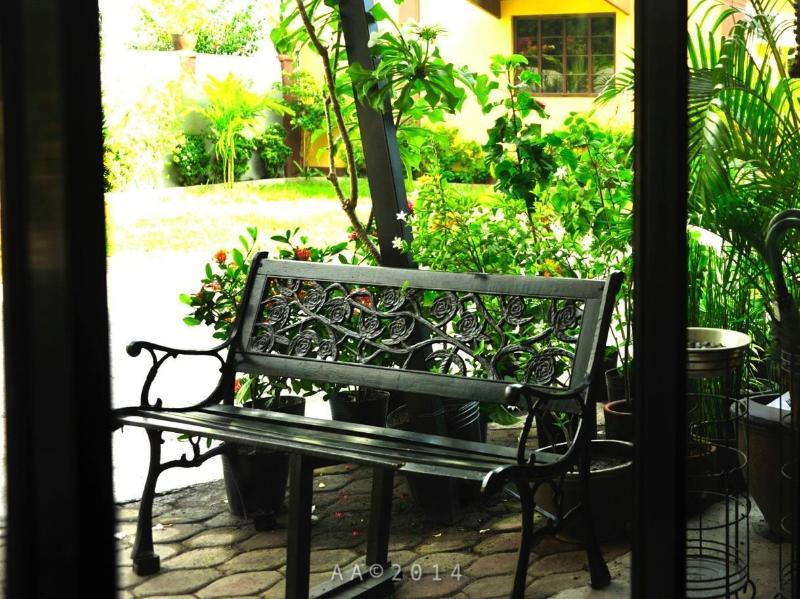 Antonio's Apartelle & Suites image