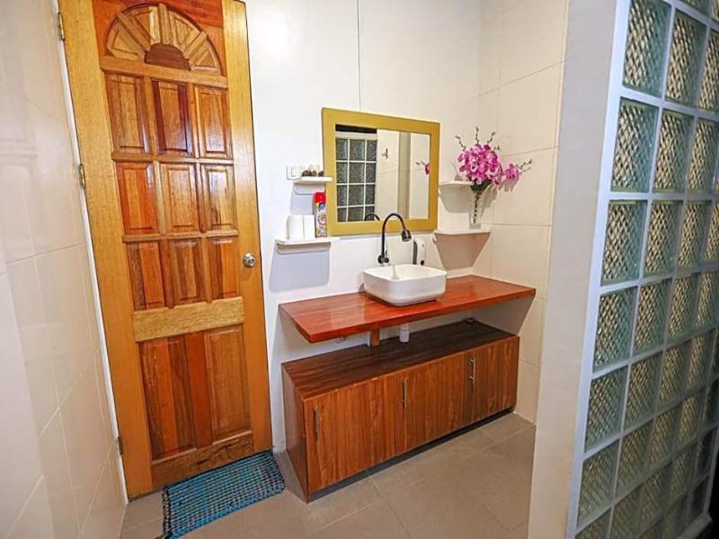 Kingswick Residences And Lodge image