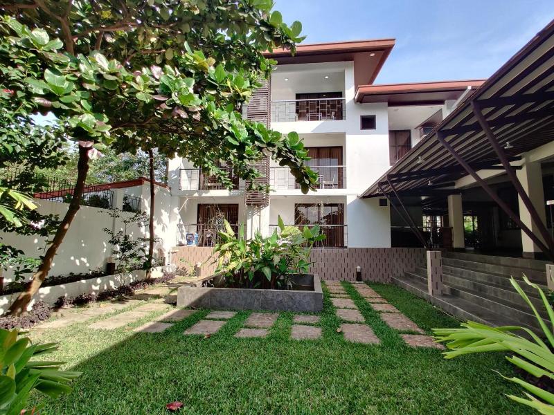 Fernvale Leisure Club And Resort image