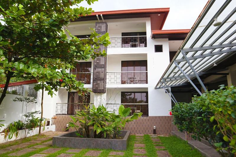 Fernvale Leisure Club And Resort image