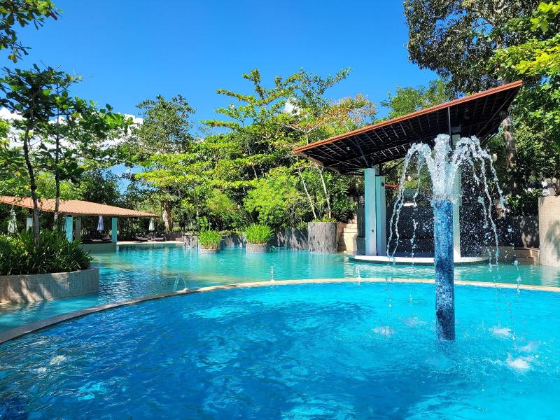 Fernvale Leisure Club And Resort image