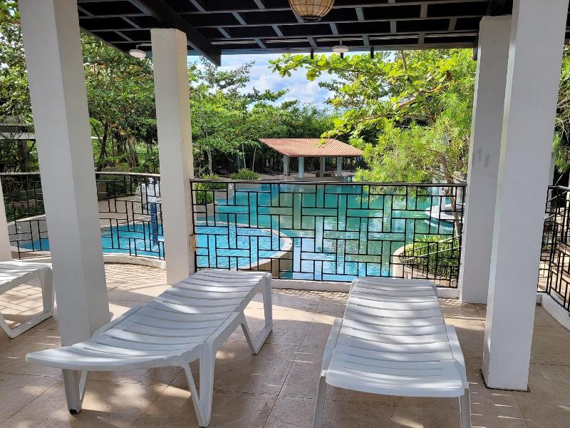 Fernvale Leisure Club And Resort image