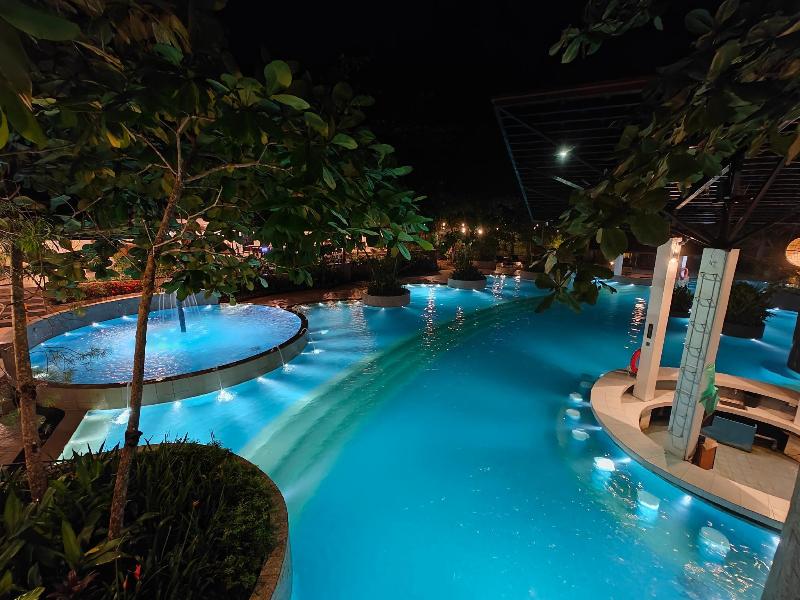 Fernvale Leisure Club And Resort image