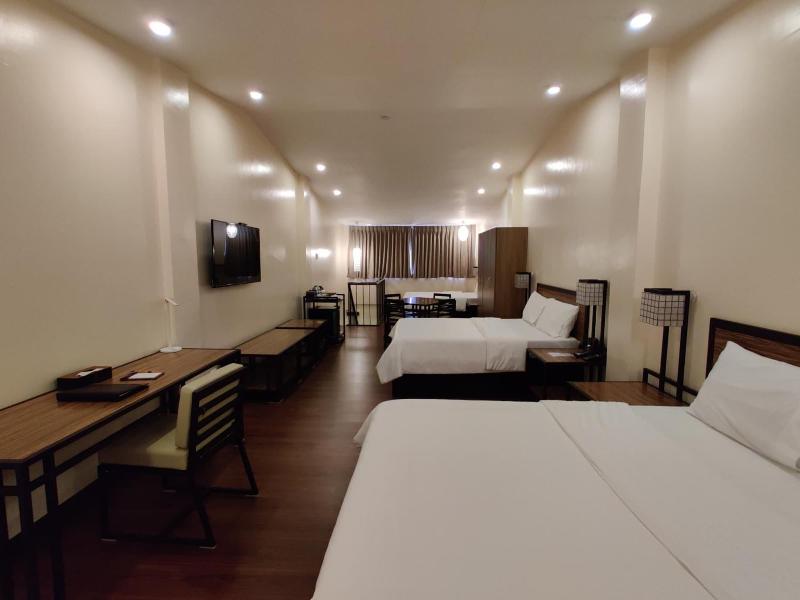 Fernvale Leisure Club And Resort image