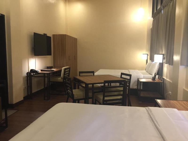Fernvale Leisure Club And Resort image