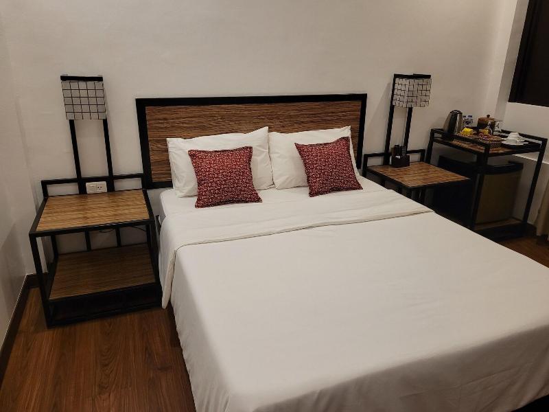 Fernvale Leisure Club And Resort image