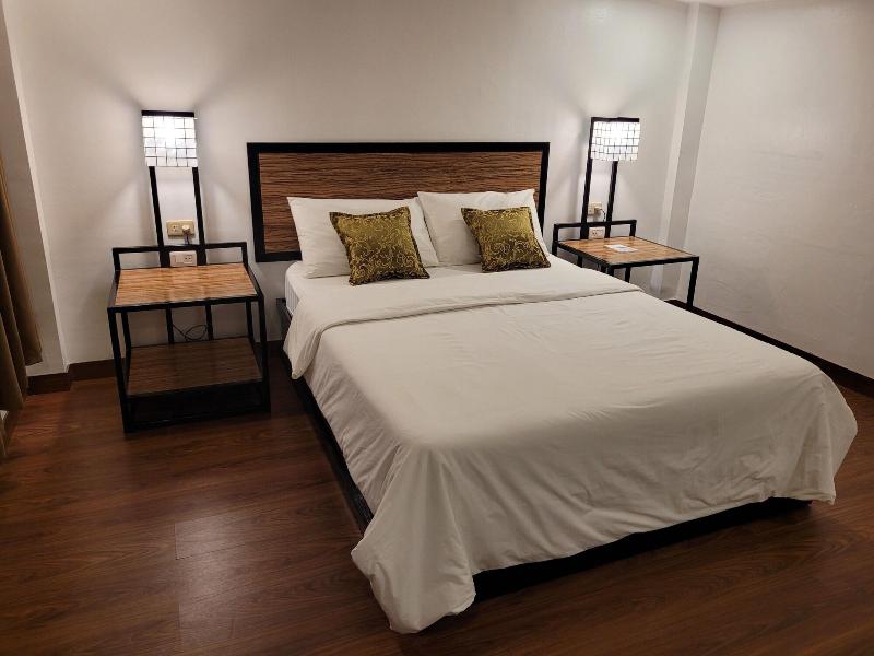 Fernvale Leisure Club And Resort image