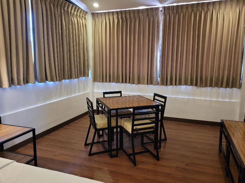 Fernvale Leisure Club And Resort image