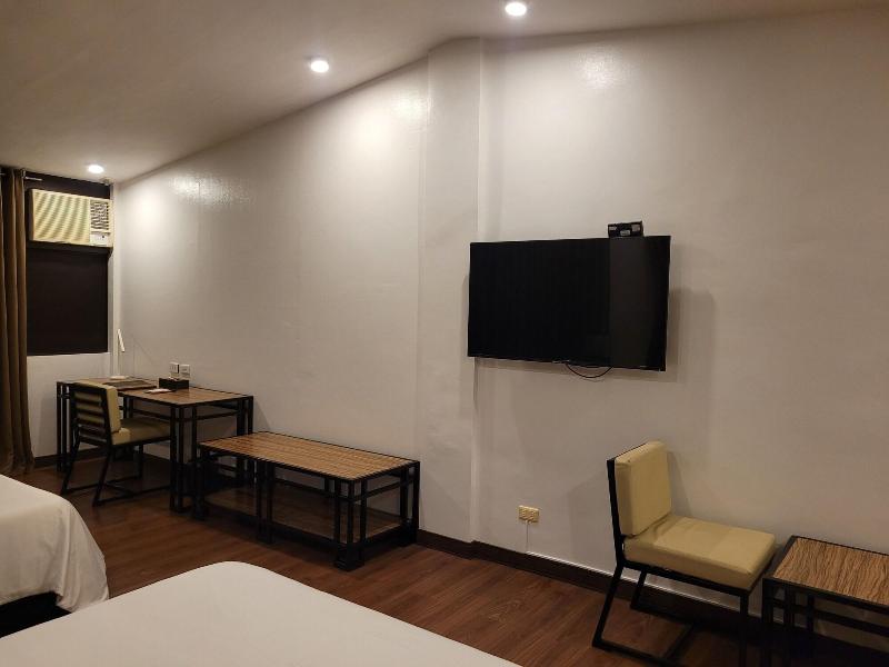 Fernvale Leisure Club And Resort image