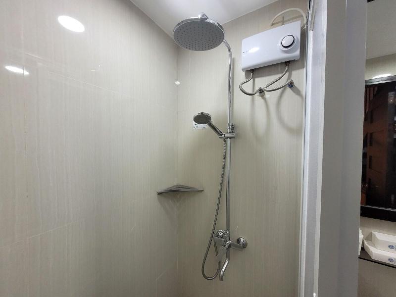 Fernvale Leisure Club And Resort image
