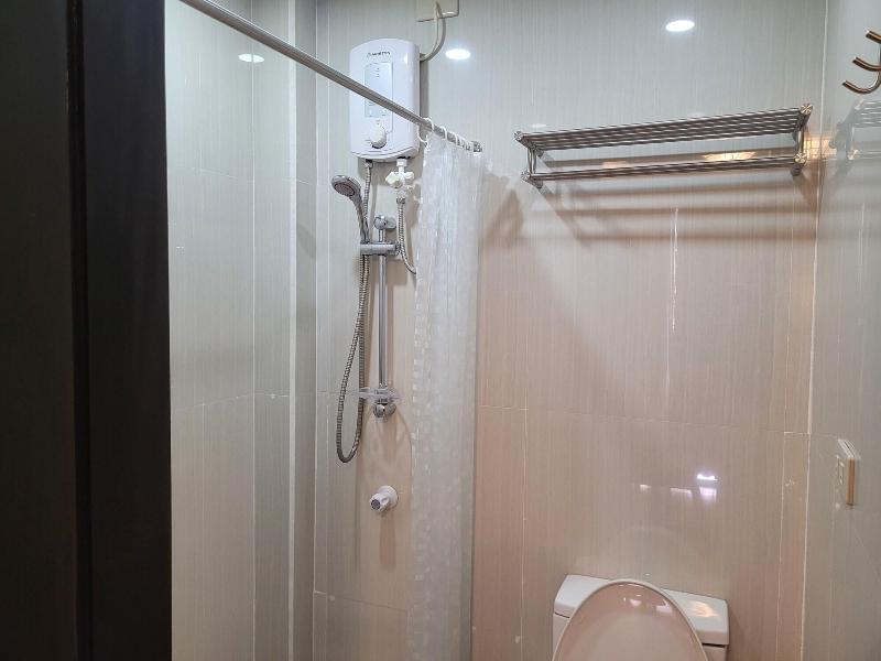 Fernvale Leisure Club And Resort image