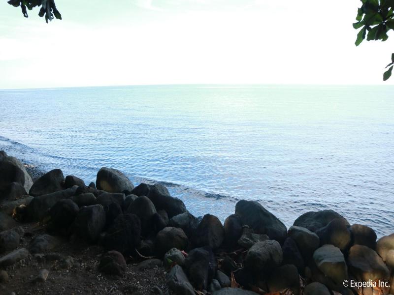 Algen's Dive Resort