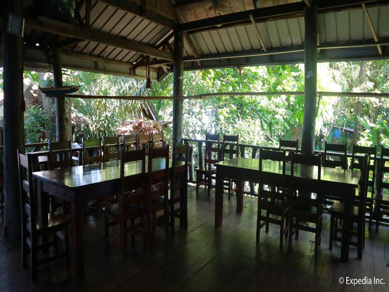 Algen's Dive Resort