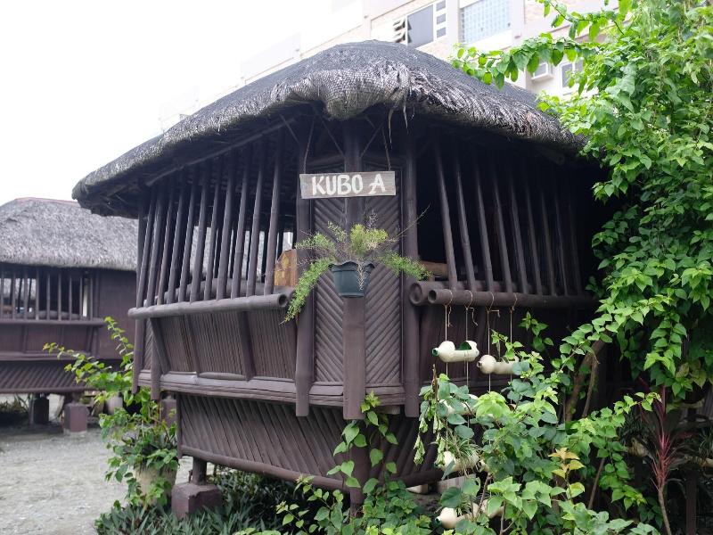 Nipa Hut Villa By Amco Extension