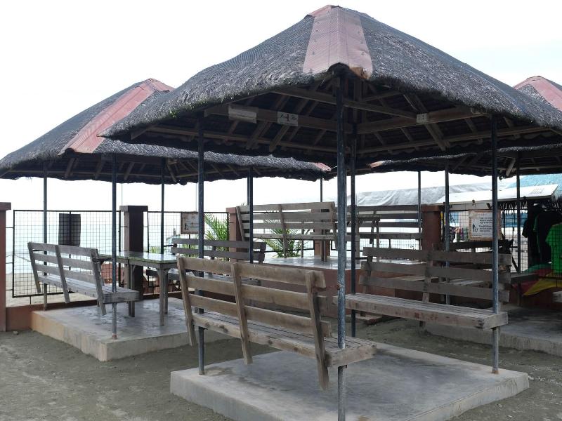 Nipa Hut Villa By Amco Extension