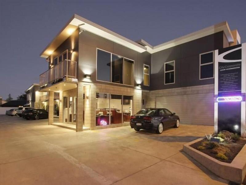 City Corporate Motor Inn image