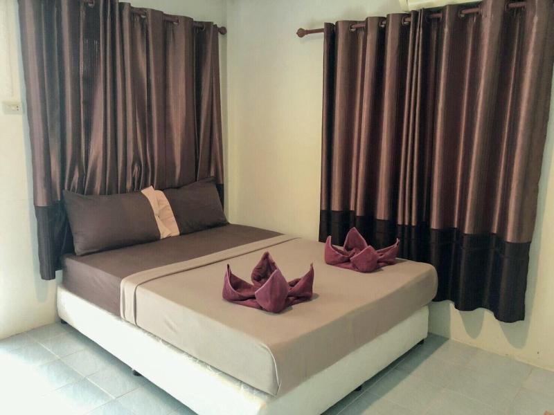 Phangan Lodge image