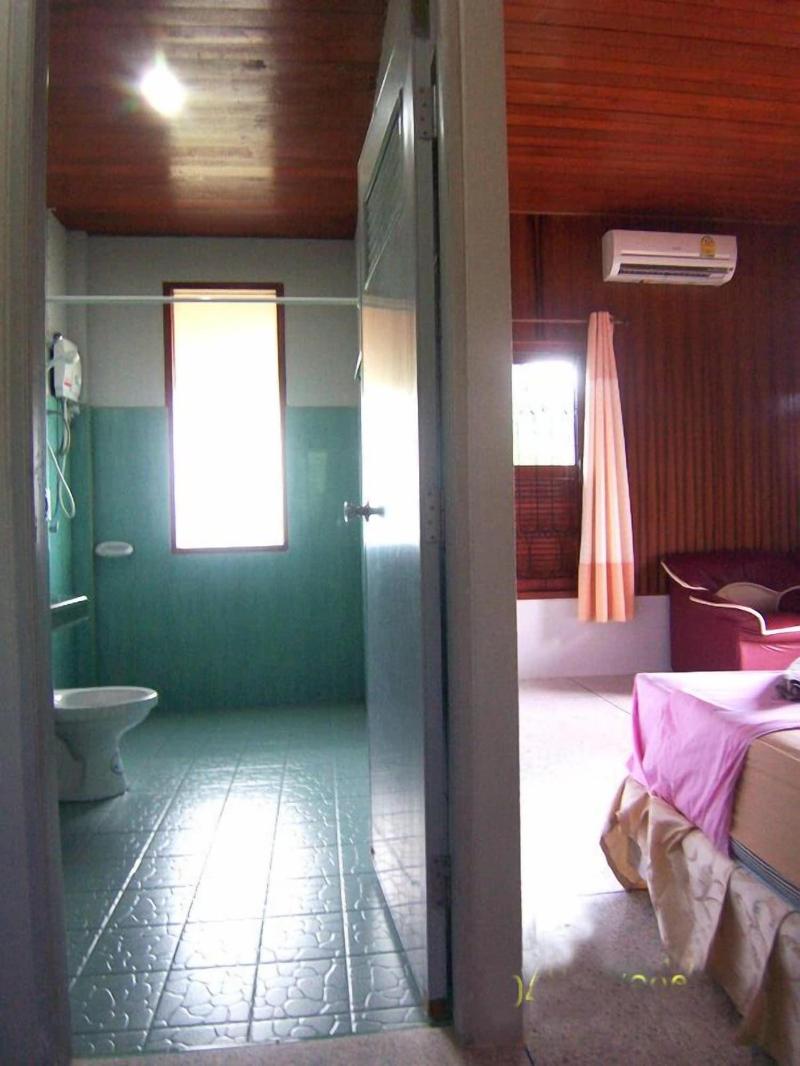 Phangan Lodge image