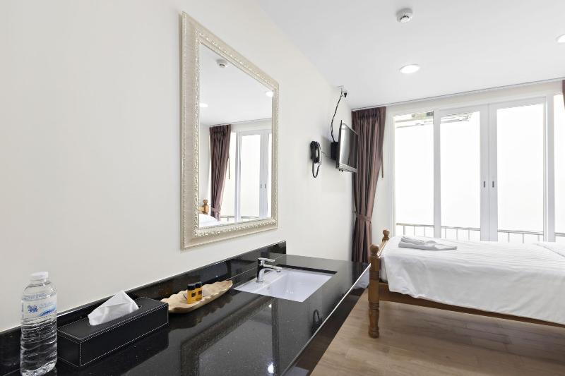 Royale 8 Ville image
