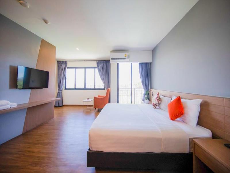 Phavina Hotel & Grand Boutique Rayong image