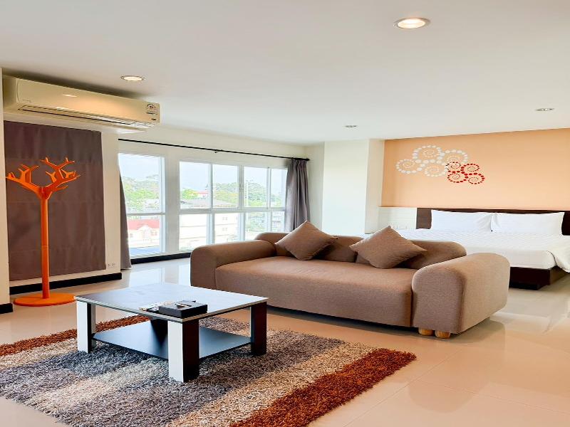 Phavina Hotel & Grand Boutique Rayong image