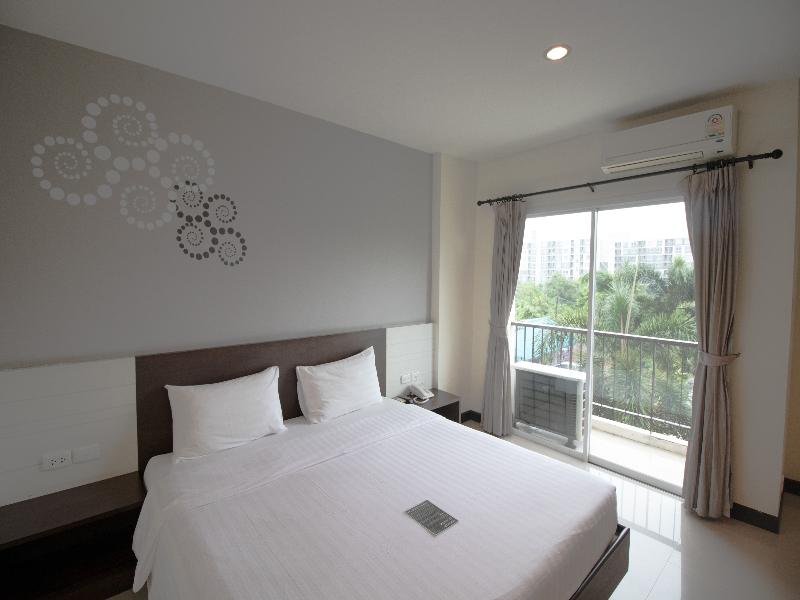 Phavina Hotel & Grand Boutique Rayong image