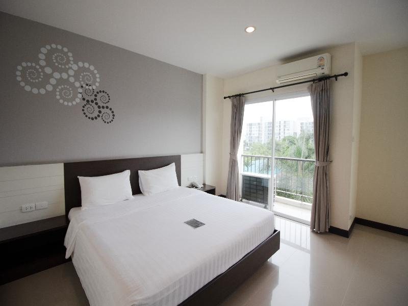 Phavina Hotel & Grand Boutique Rayong image