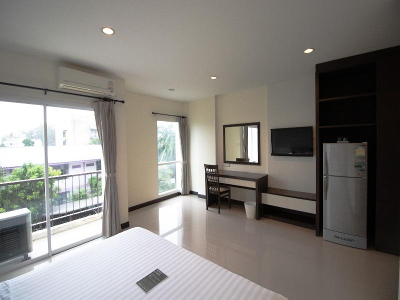 Phavina Hotel & Grand Boutique Rayong image