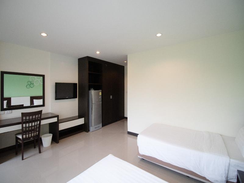 Phavina Hotel & Grand Boutique Rayong image